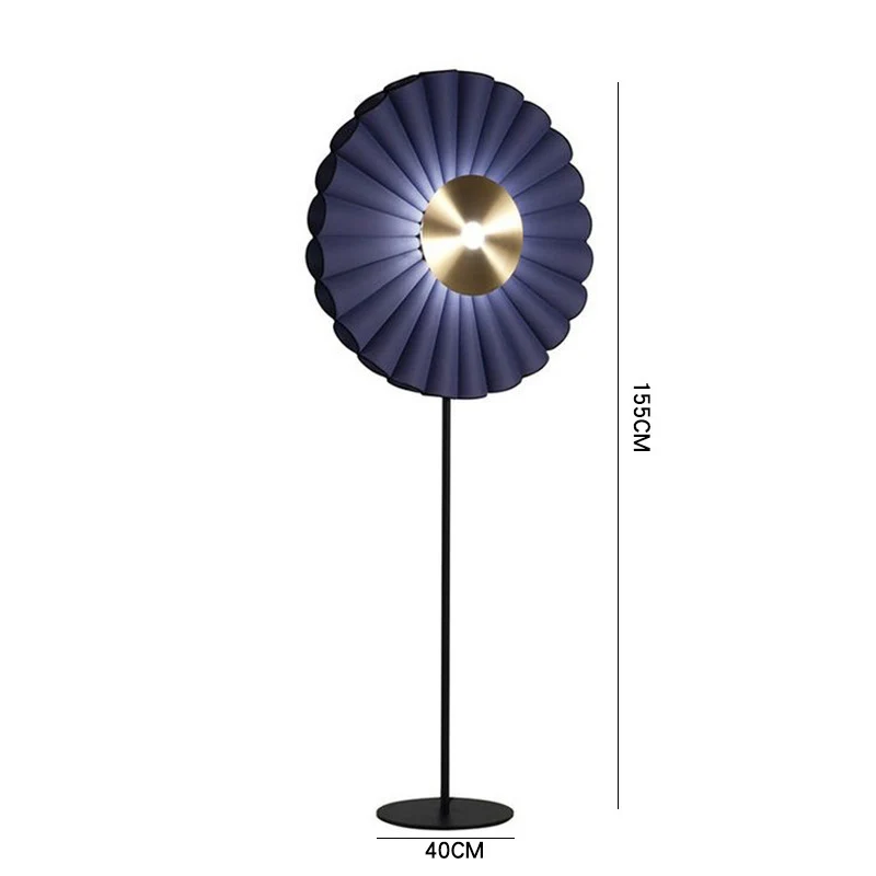 Elegante dekorative Stehlampe mit plissiertem Design