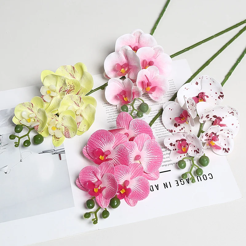 Realistische Orchideenblütenstängel