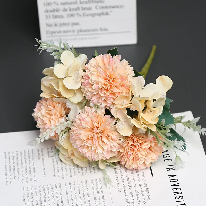 Premium Seidenblumenstrauß