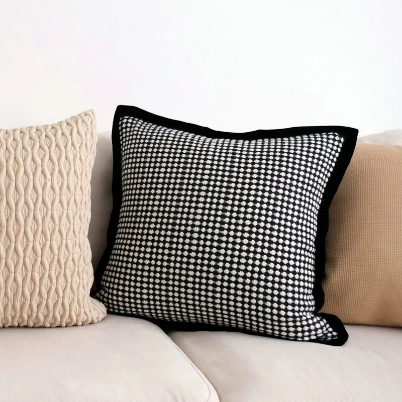 Dekoratives Akzentkissen für den Innenbereich