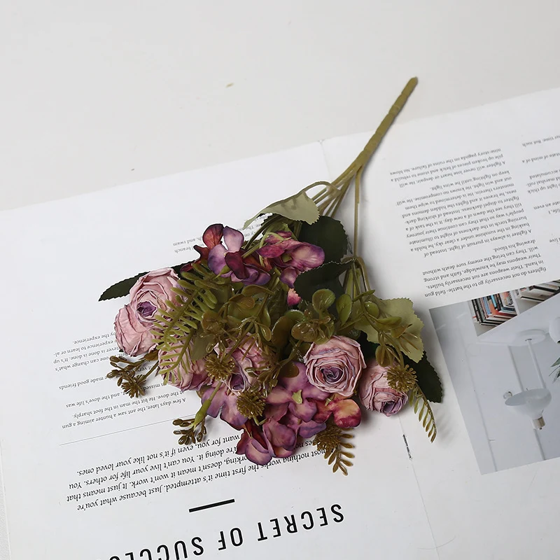 Premium Künstliches Blumenarrangement