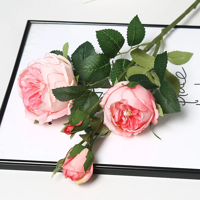 Luxuriöse Seidenrose Blumenarrangement