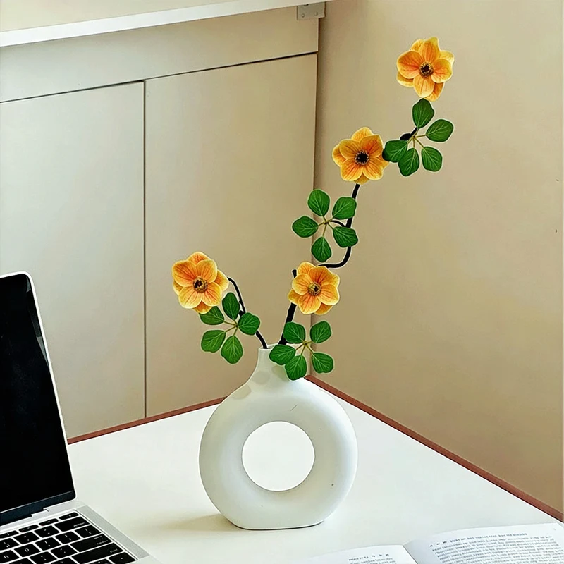 Moderner minimalistischer dekorativer Blumenvasen