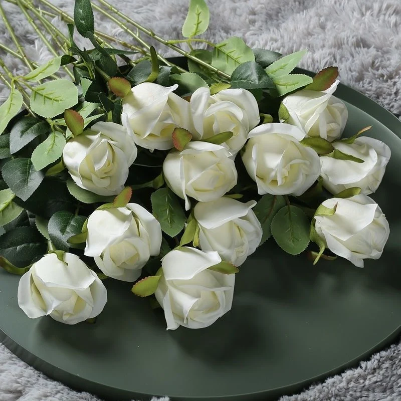 Künstlicher Rosenstrauß