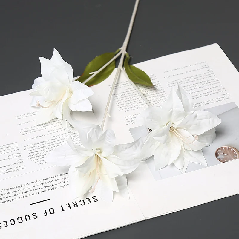 Dekorative Lebensgroße Blumenstielanordnung für Zuhause
