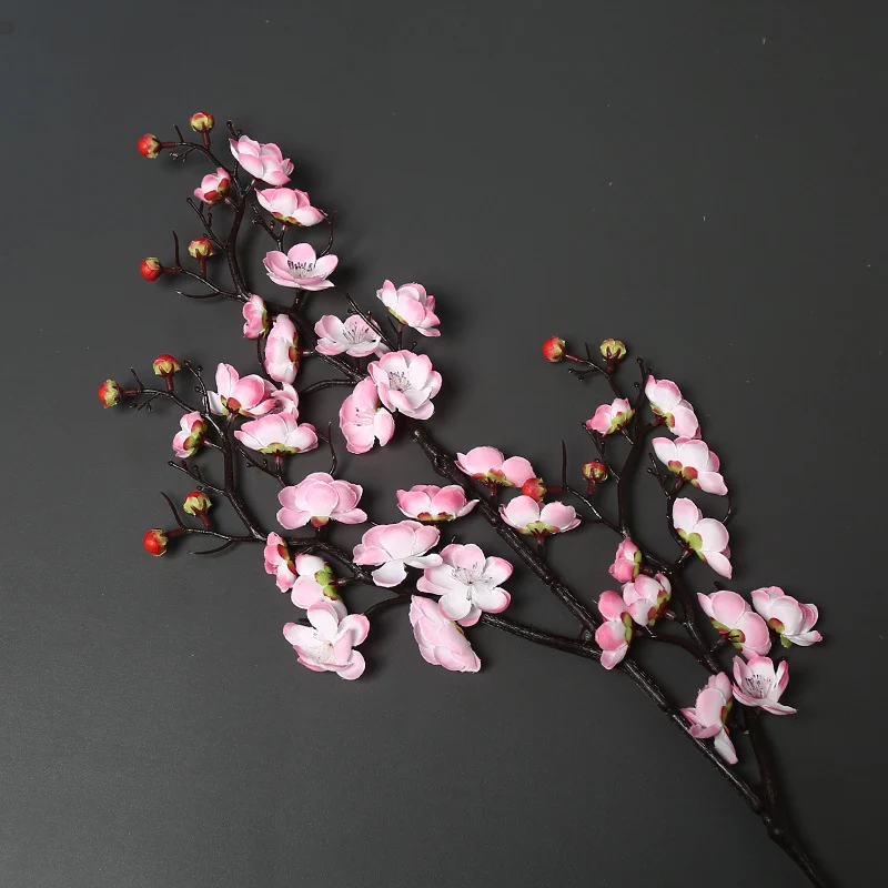 Dekorative Blumen für die Innendekoration