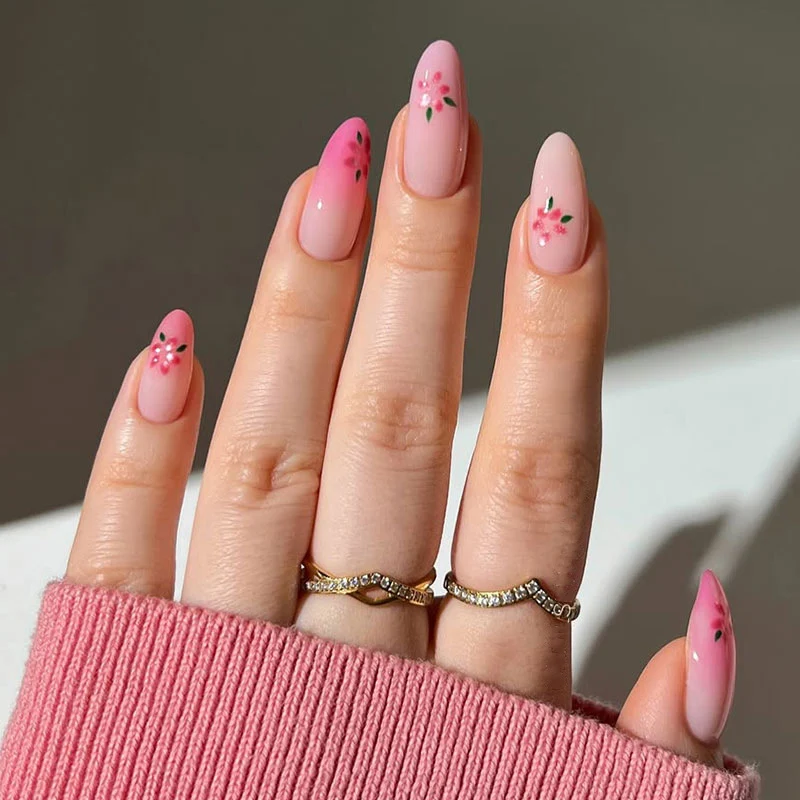 Florale Nagelkunst