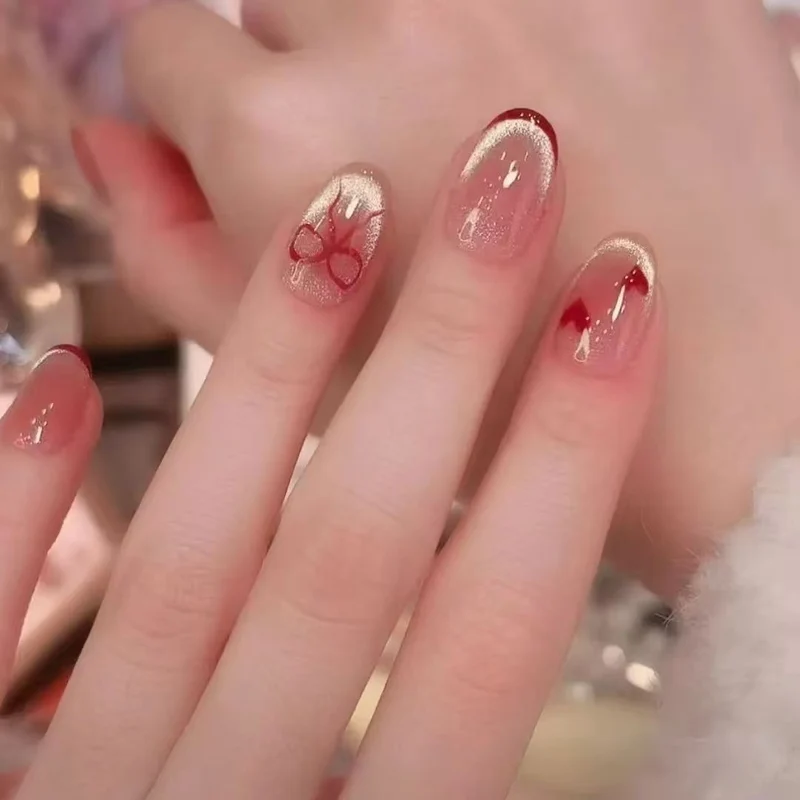 Herz-Themen Press-On Nagelkunst