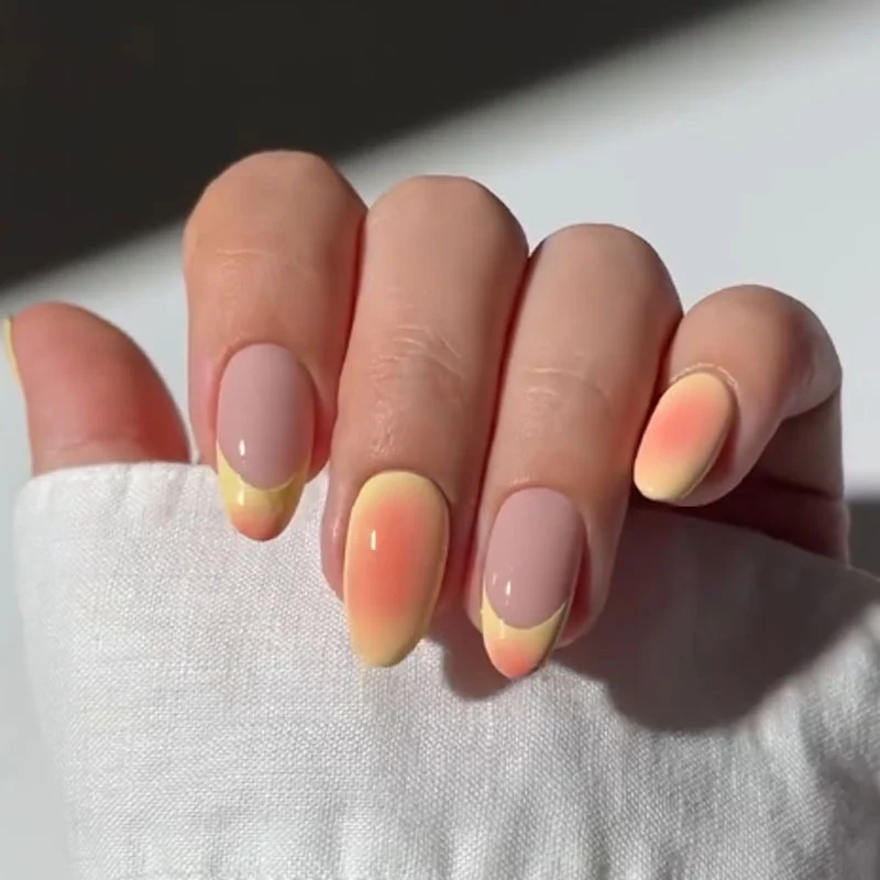 Gradient Ombre Nagelspitzen