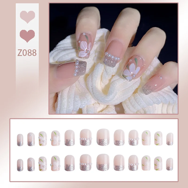 Elegante Blumendesign Klebenägel