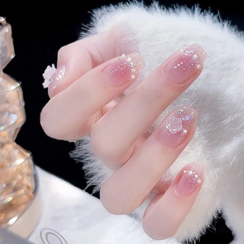 Elegantes florales dekoratives Press-On-Nagelset