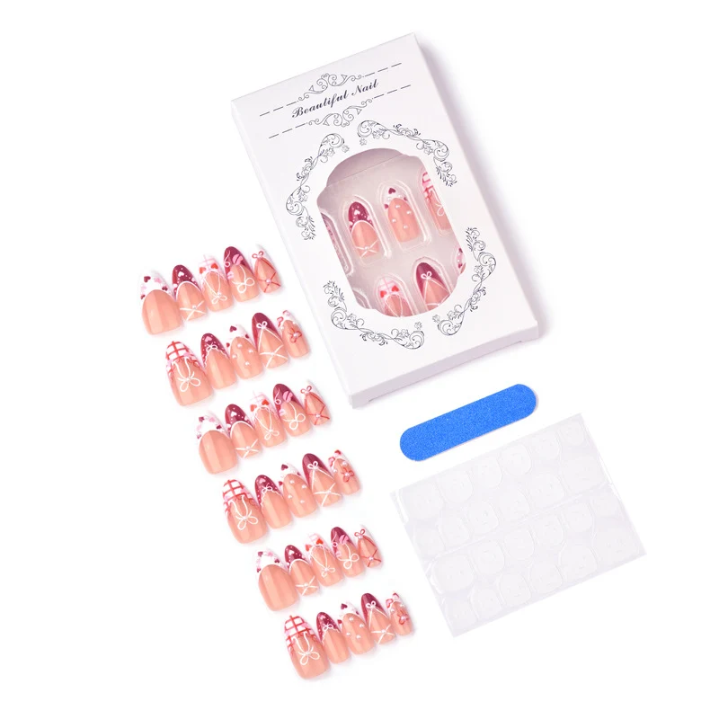 Dekorativer Press-On-Nagelset mit Herz- und Schleifenmotiven