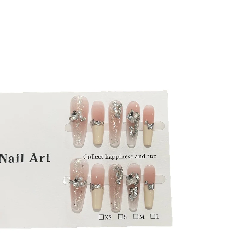 Dekoratives glitzerndes Press-On-Nagelset