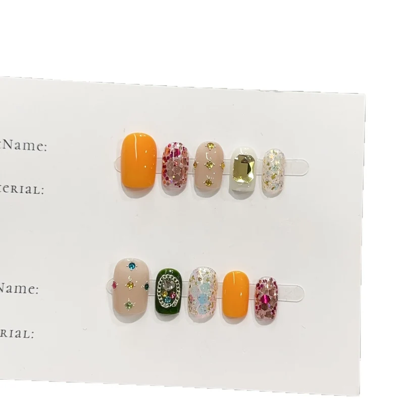 Dekorative Glitter Press-On Nagelkollektion