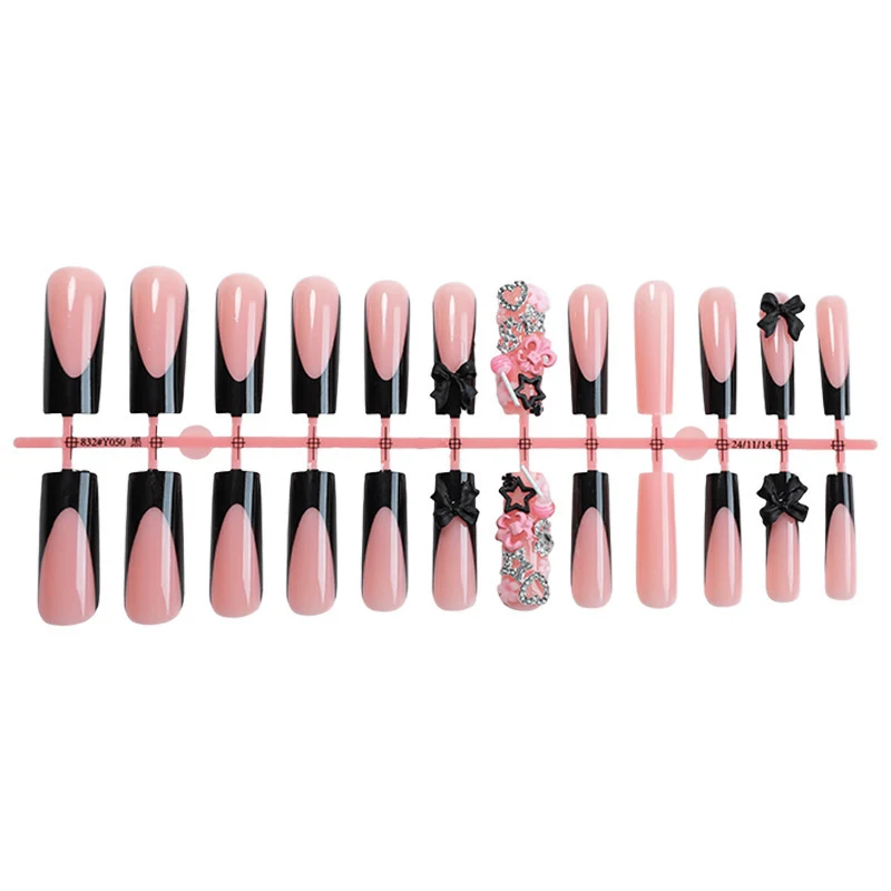 Kunstnagelset mit elegantem Schwarz-Rosa Design Karnz