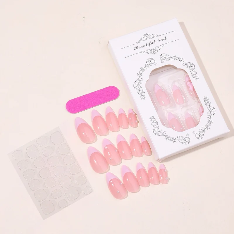 Kunstnagelset mit elegantem Glitzer- und Spitzen-Design Karnz