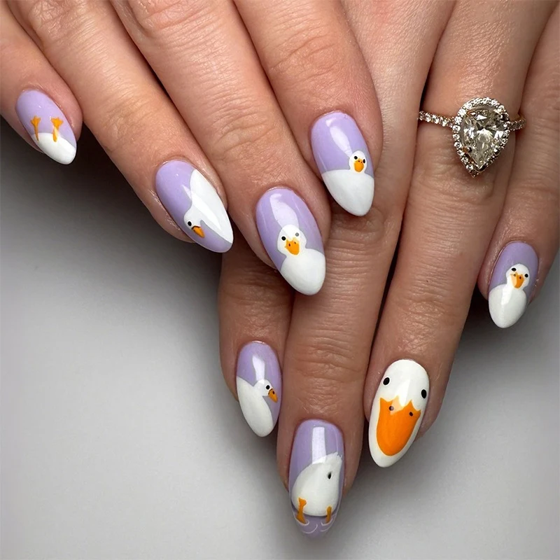 Künstliche Fingernägel mit Tiermotiv Karnz