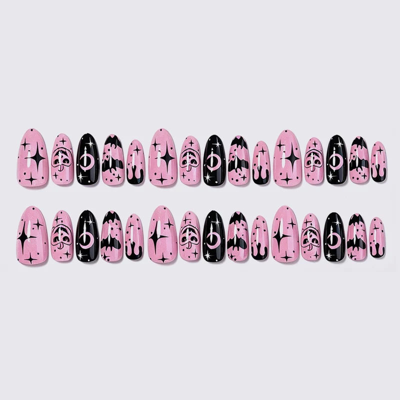 Kreatives Nagelset mit Halloween-Motiv Karnz