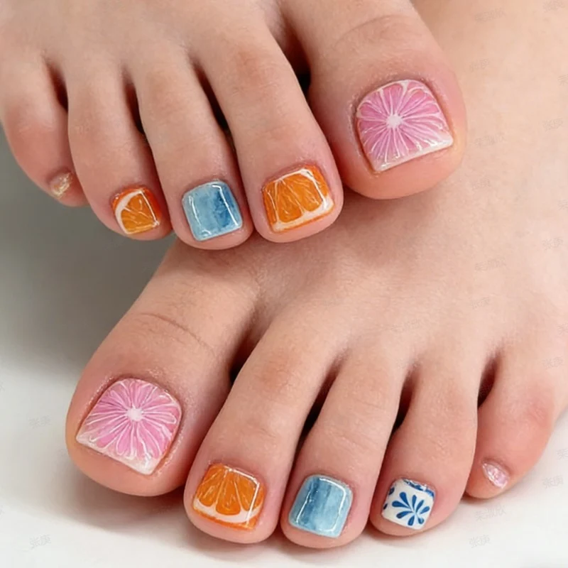 Kunstnagelset mit bunten Blumen- und Fruchtmotiven Karnz