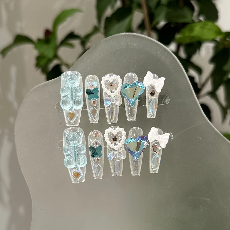 Künstlerische Press-On Nagelkunst Kollektion