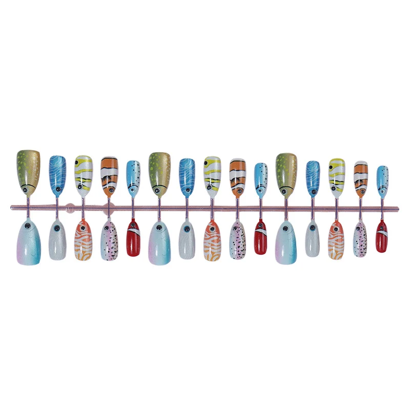Kreatives Kunstnagelset mit Unterwasser-Motiv Karnz
