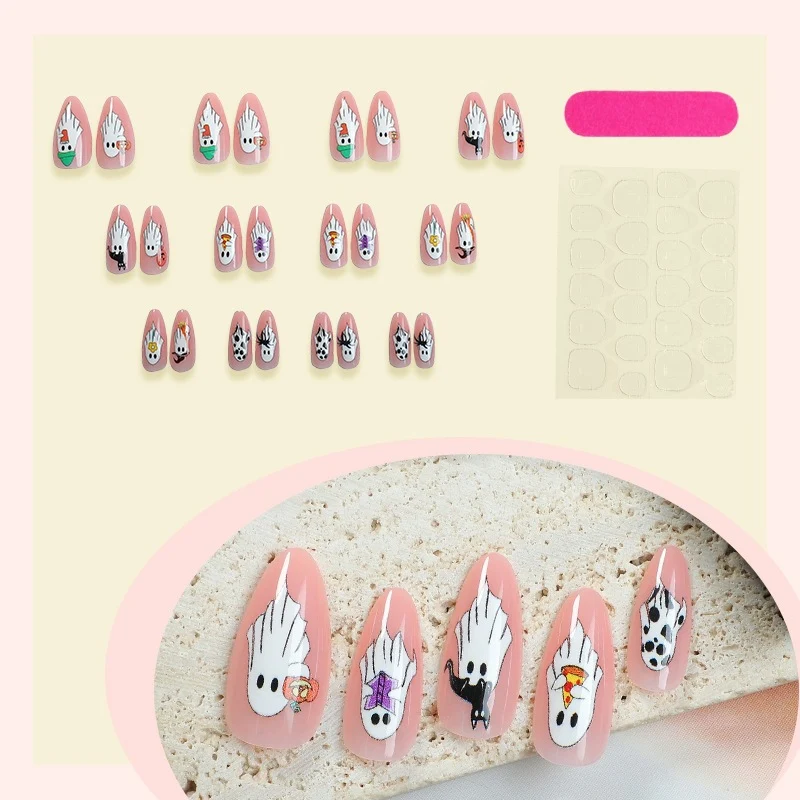 Kreatives Kunstnagelset mit Halloween-Motiven Karnz