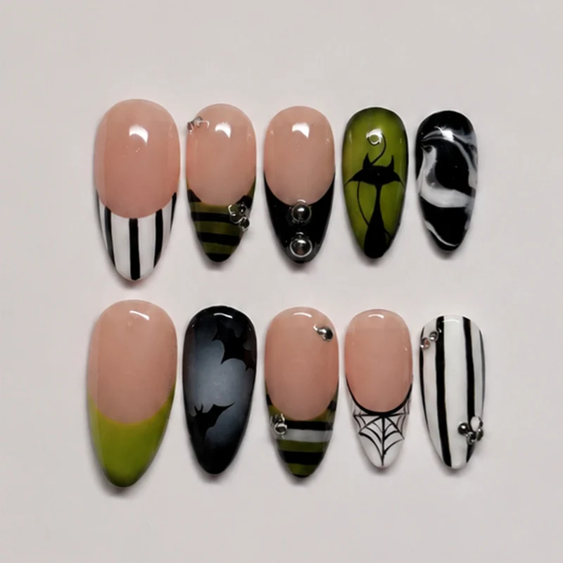 Kreatives Kunstnagelset mit Halloween-Motiv Karnz