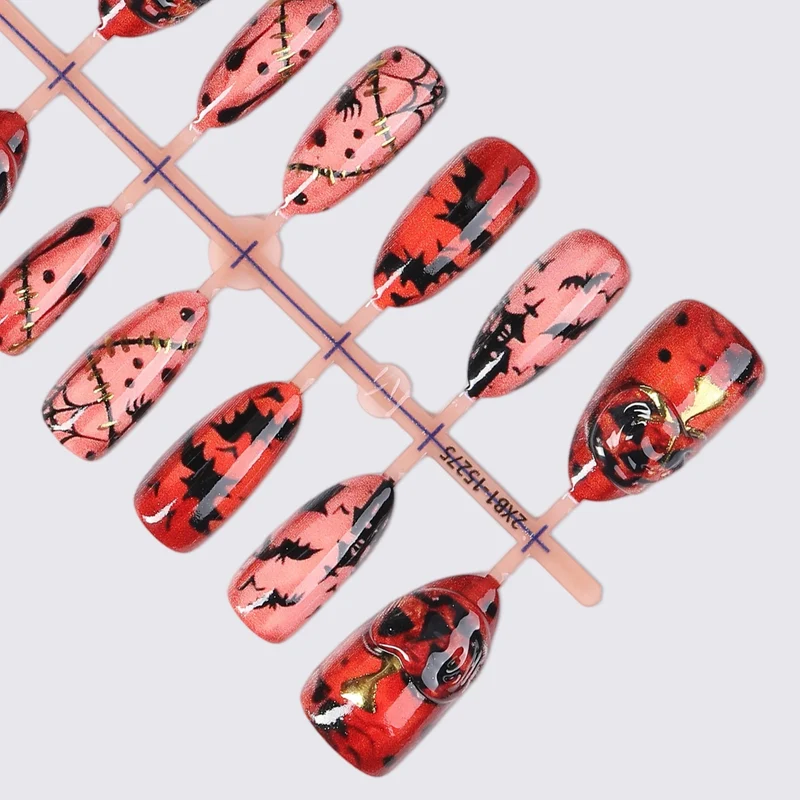 Kreatives Kunstnagelset mit gruseligen Halloween-Motiven Karnz