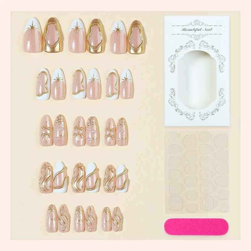 Glamouröse Kunstnägel mit exquisiten 3D-Details Karnz
