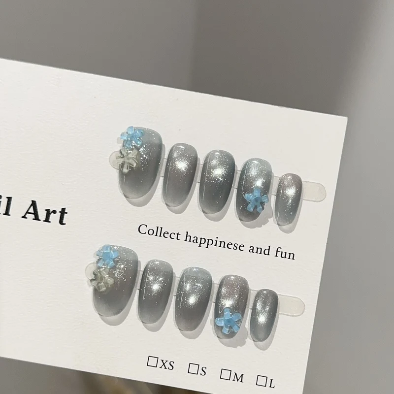 Künstlerische Glitzer Press-On Nagelkunst