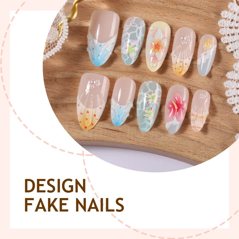 Kreatives Kunstnagelset mit floralen und bunten Designs Karnz