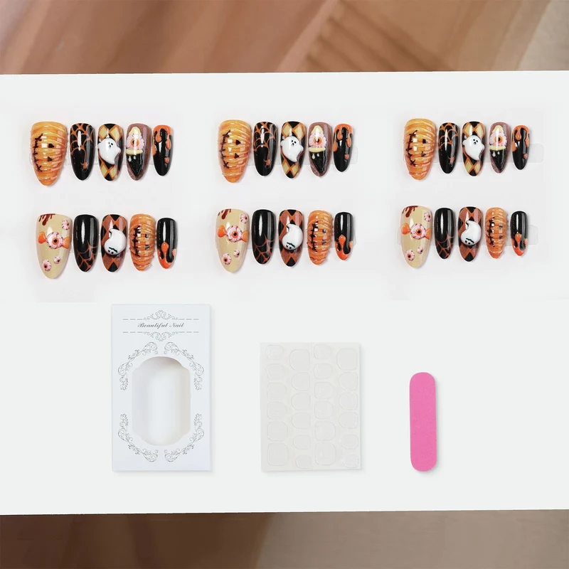 Kreatives Kunstnagelset mit einzigartigen Halloween-Motiven Karnz