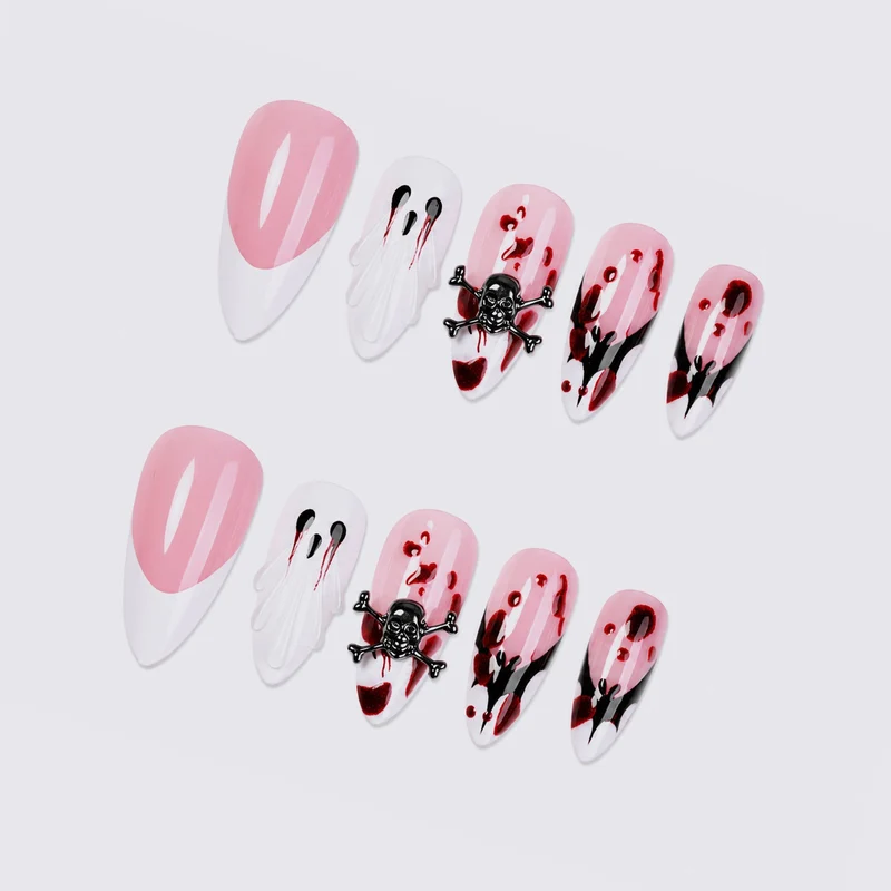 Kreatives Halloween Kunstnagelset mit gruseligen Motiven Karnz