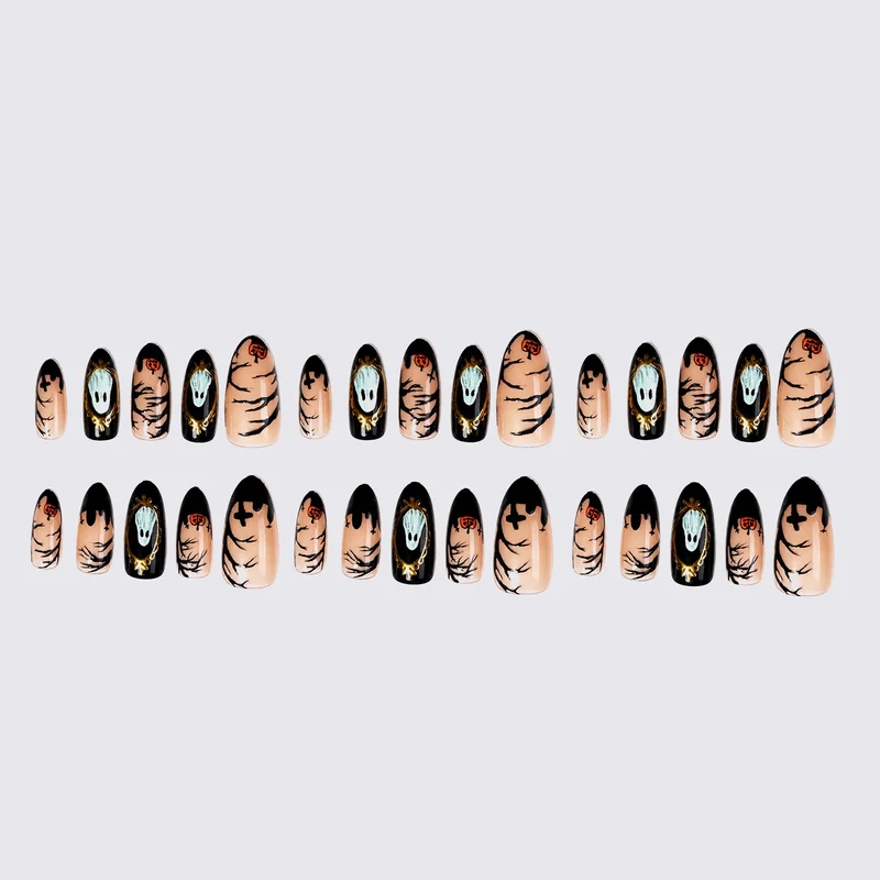Kreatives Halloween Kunstnagelset mit Geister- und Kürbisdesigns Karnz
