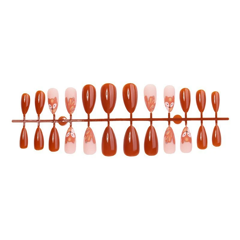 Kreative Kunstnagelkollektion Karnz