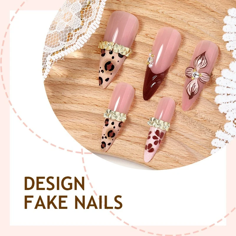 Elegantes Kunstnagelset mit 3D-Blüten und luxuriösen Akzenten Karnz