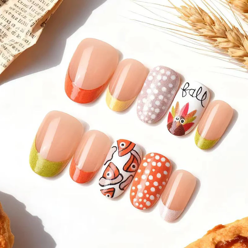 Kreatives thematisches Press-On Nagelset