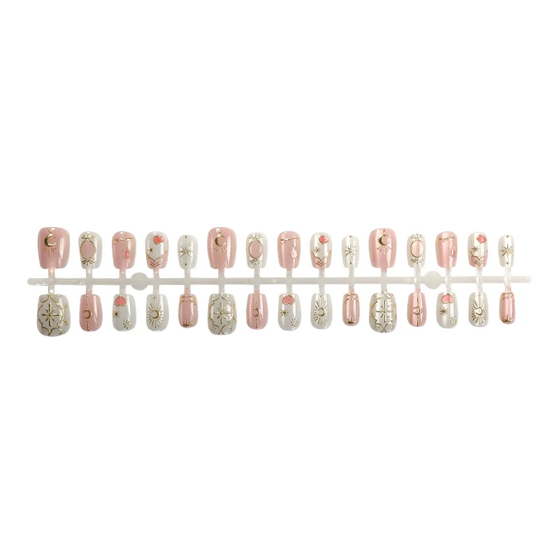 Dekoratives Press-On Nagelkunst-Set mit himmlischem und geometrischem Design