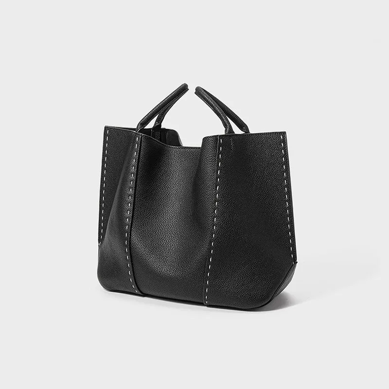 Geprägte Leder-Zwei-Henkel-Snap-Top-Tote mit Kontraststichdetails