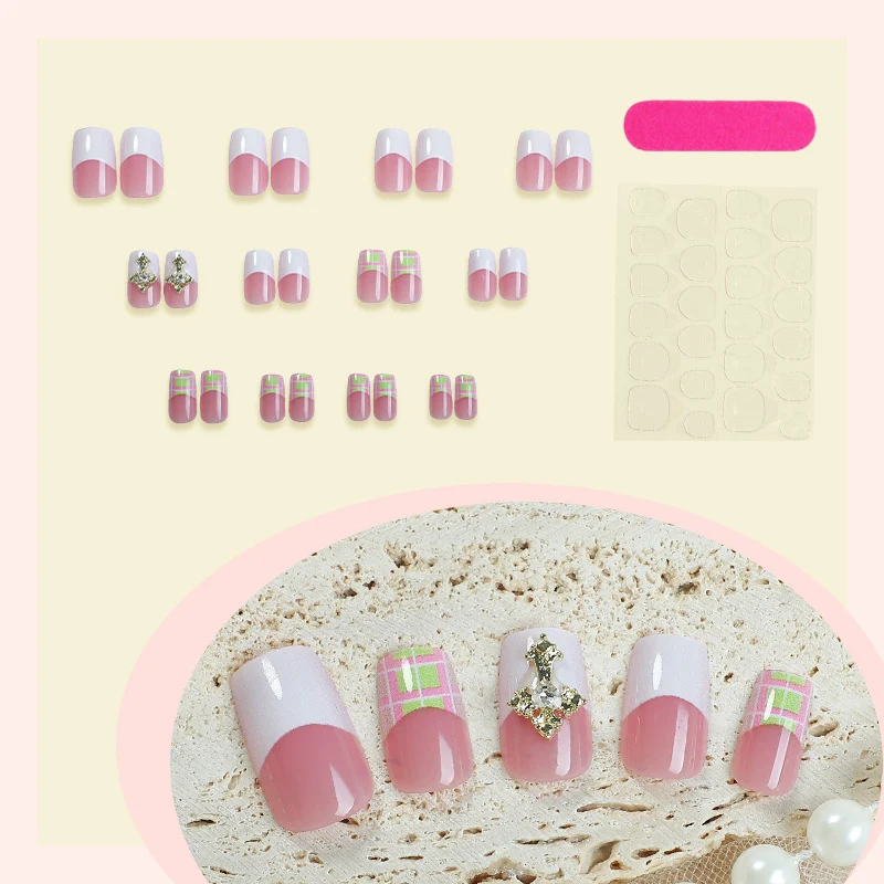Kreatives Dekoratives Press-On Nail Set