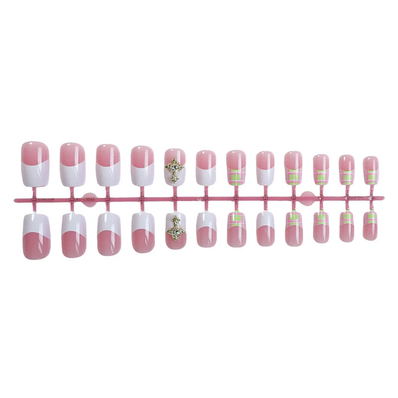 Kreatives Dekoratives Press-On Nail Set