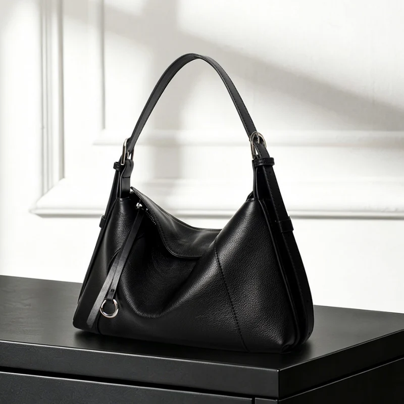 Leder Schulter Hobo Tasche mit verstellbarem Kontrastgurt