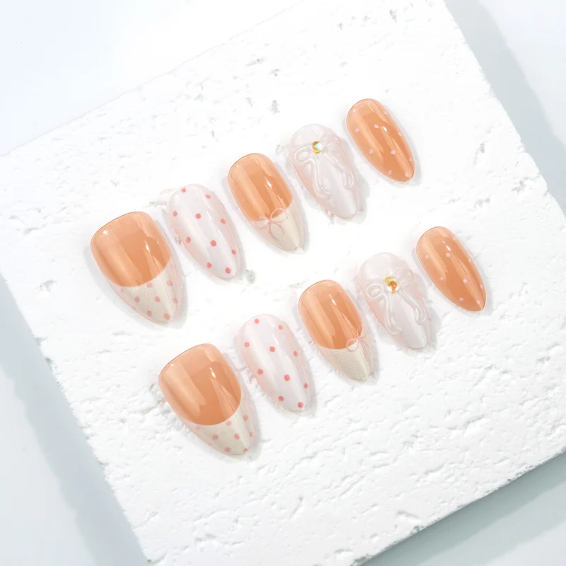 Künstlerisches Punktmuster und Schleifen Press-On Nagelset
