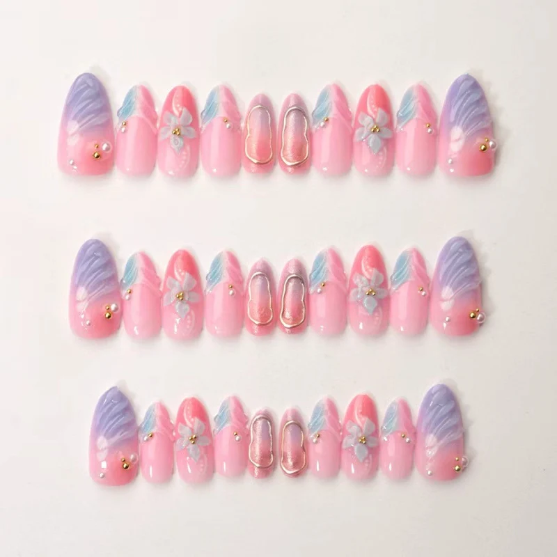 Dekorative Nagelkunst