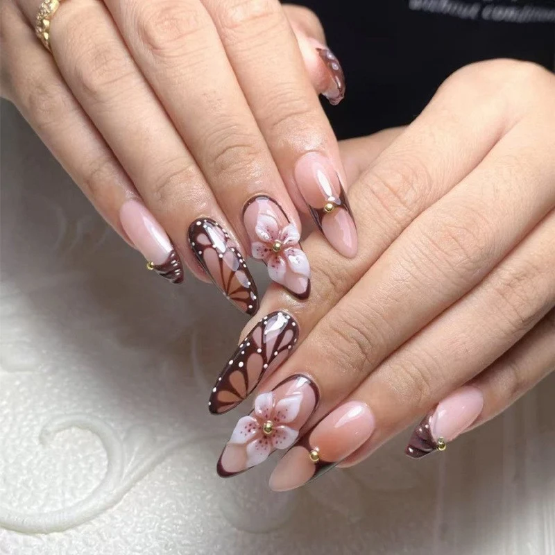 Künstlerisches Nagelschmuck Press-On Set