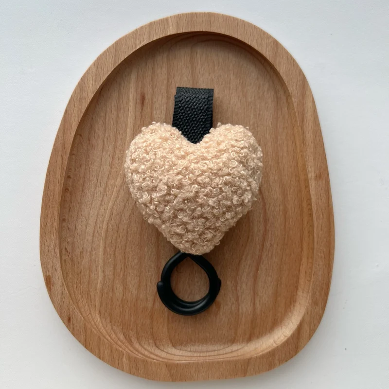 Plüsch Herz Taschenanhänger Schlüsselring mit Stoffschlaufe und Gummi O-Ring