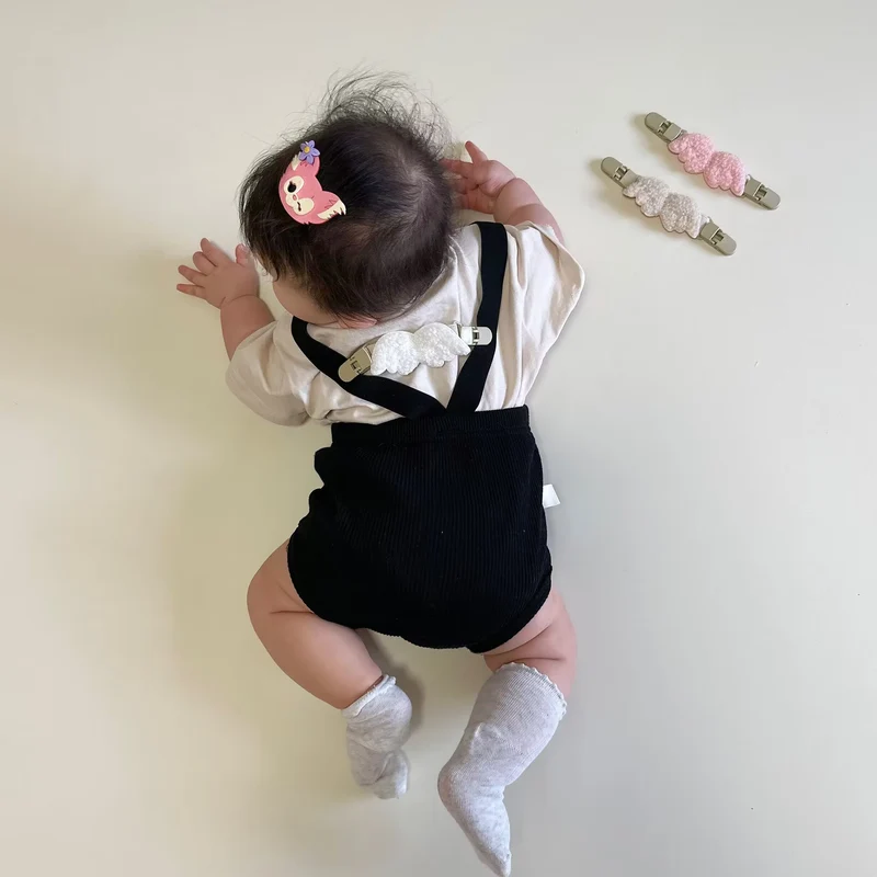 Schnuller- und Spielzeugsicherheitsclip mit Plüschbär und Schnellverschluss-Schnallen
