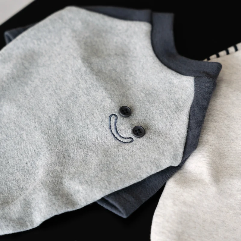 Gestreiftes Raglanärmel-Hund T-Shirt