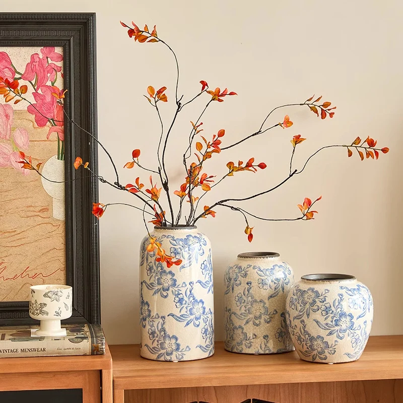 Blumengemusterte Keramische Wohnkulturvase