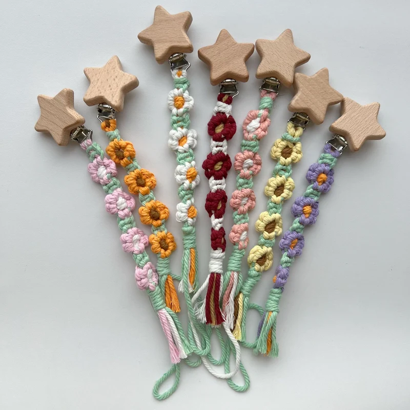 Makramee Kinderwagen- und Schnuller-Lanyard mit Holzstern-Clip